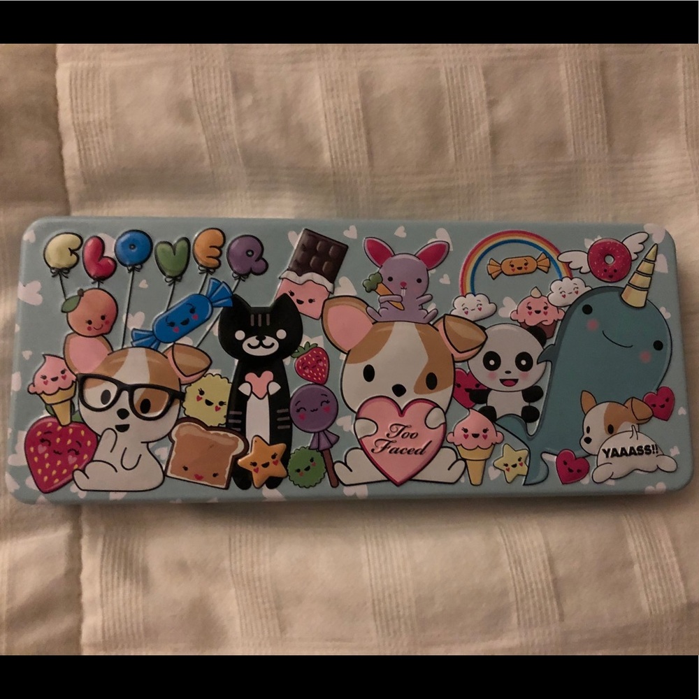 Too Faced Clover palette